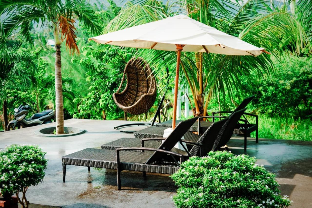 Hotel Eco Moringa Garden à Banyuwedang Extérieur photo